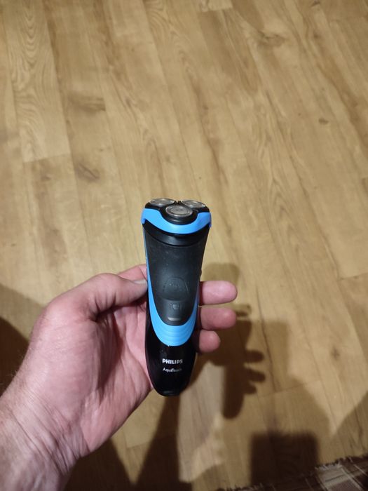 Электробритва Филипс