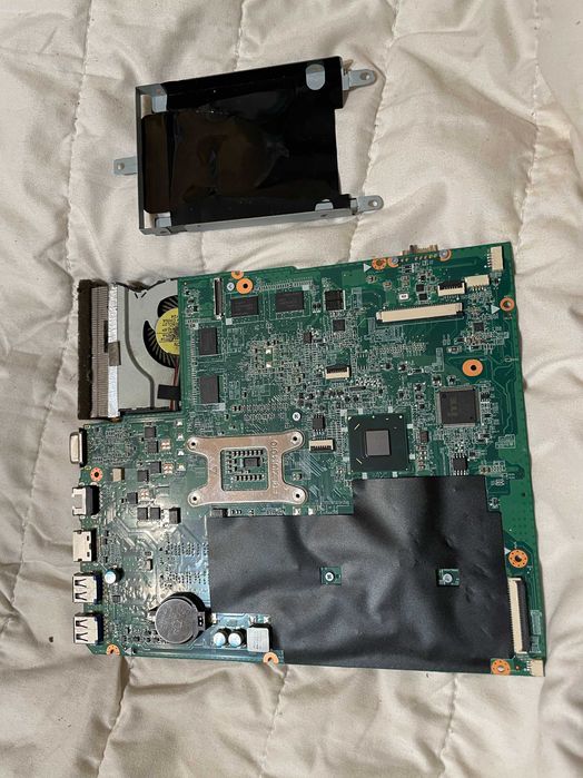 LENOVO Z580 - а также рабочий планшет LENOVO