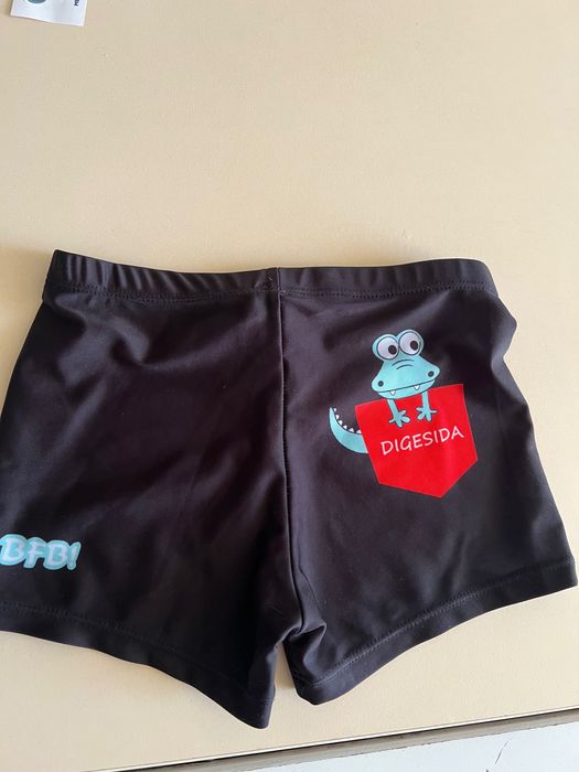 Дитячі плавки  116/122 на резинці стан нових!