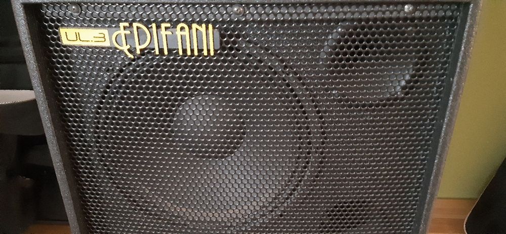 Epifani UL 500 + coluna UL3 - Amplificador baixo
