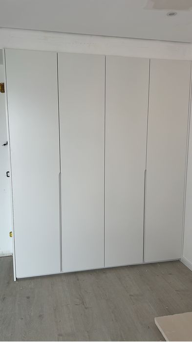 Custom Cabinetmaker416467904607047682