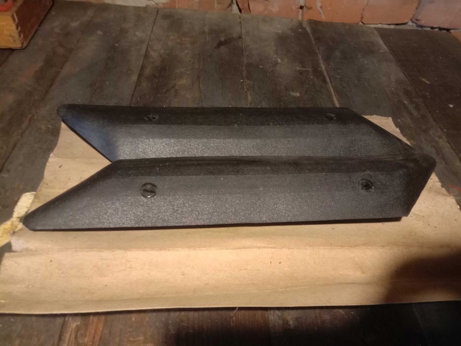 Продам спойлер для ВАЗ 2108-09