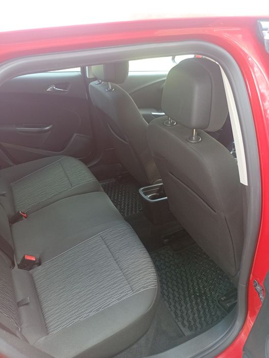 Opel Astra J 1,4 benzyna turbo