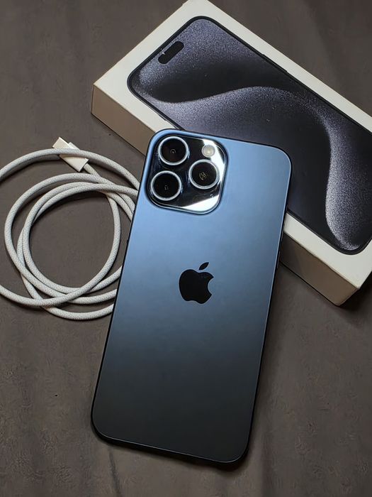 Iphone 15 Pro Max 256gb - Impecável, com caixa e cabo!