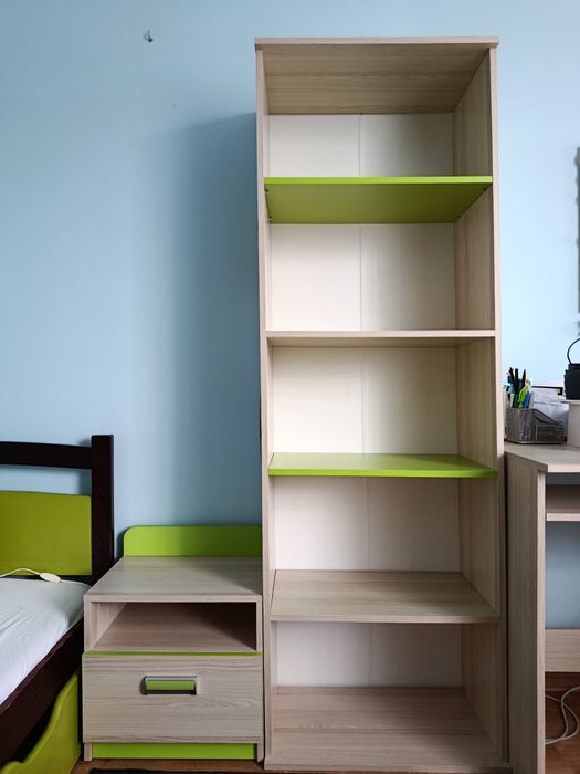 Zestaw mebli dziecięcych/ młodzieżowych