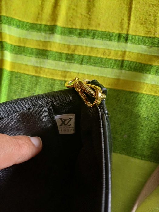 Vender malas e carteira