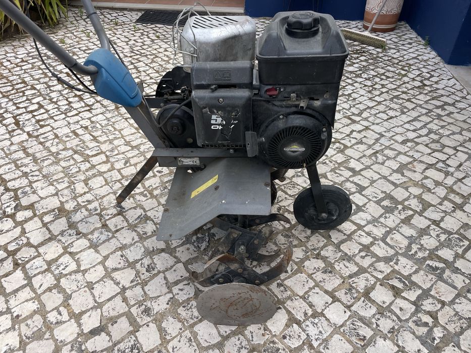 Motoenchada com muita força