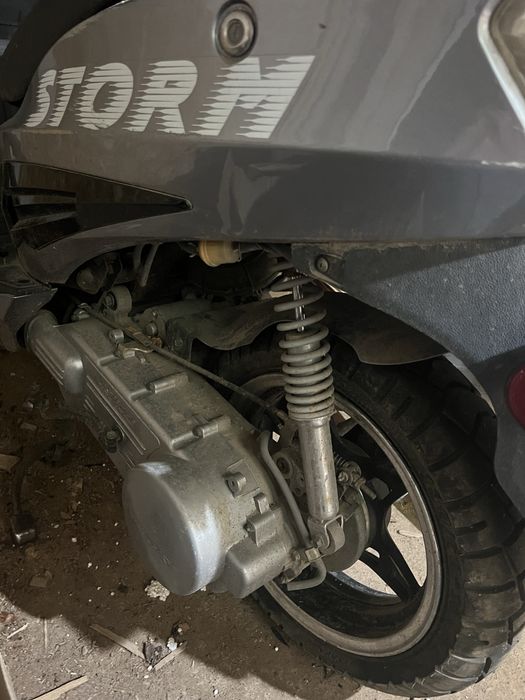 Скутер мопед мотоцикл Viper Storm 150