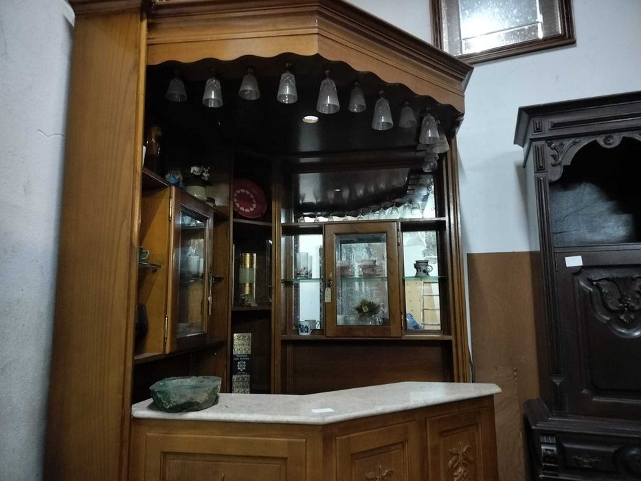 Bar de Canto - Móvel Novo