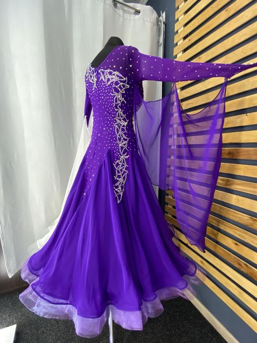 Плаття для бальних танців, стандарт