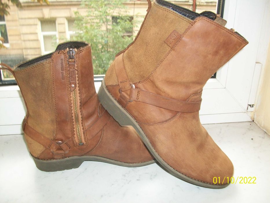 Черевики TEVA розм. 40