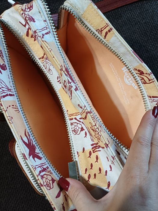 Сумка Dr.Martens Agyness Deyn   кожа