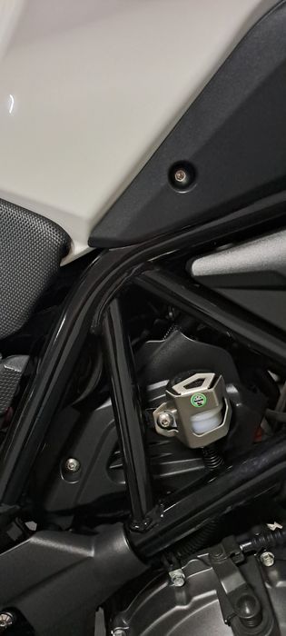 Excelente moto ,TRK 502x como nova.