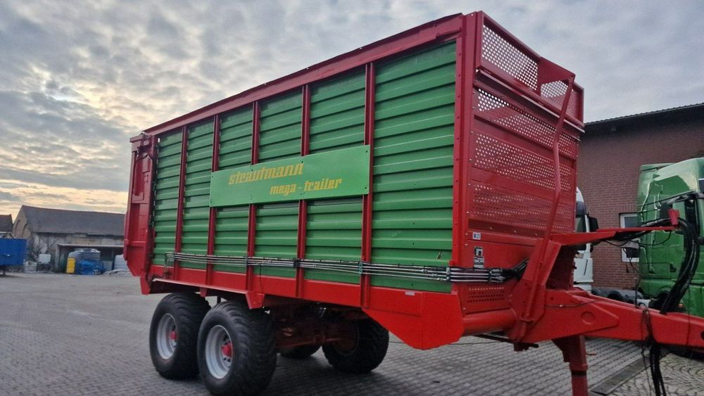 Strautmann Mega Trailer 16t  Strautmann Mega Trailer 16t