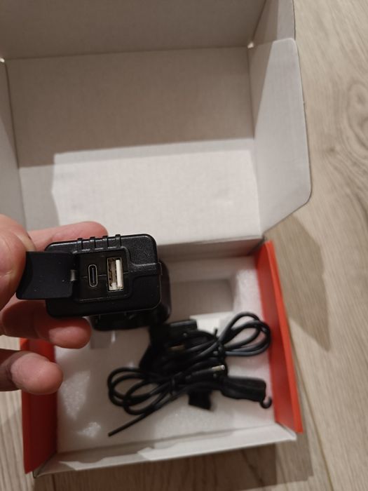 Super mocna LED lampa rowerowa przednia z klaksonem.