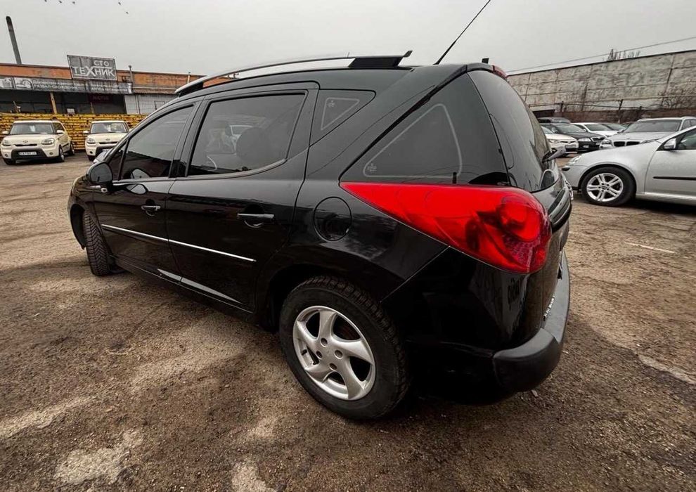 Продам Пежо 207 2012