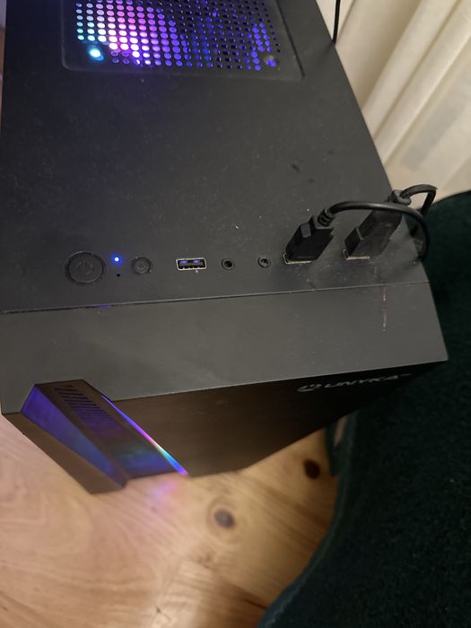 Pc UNYKA usado mais funciona