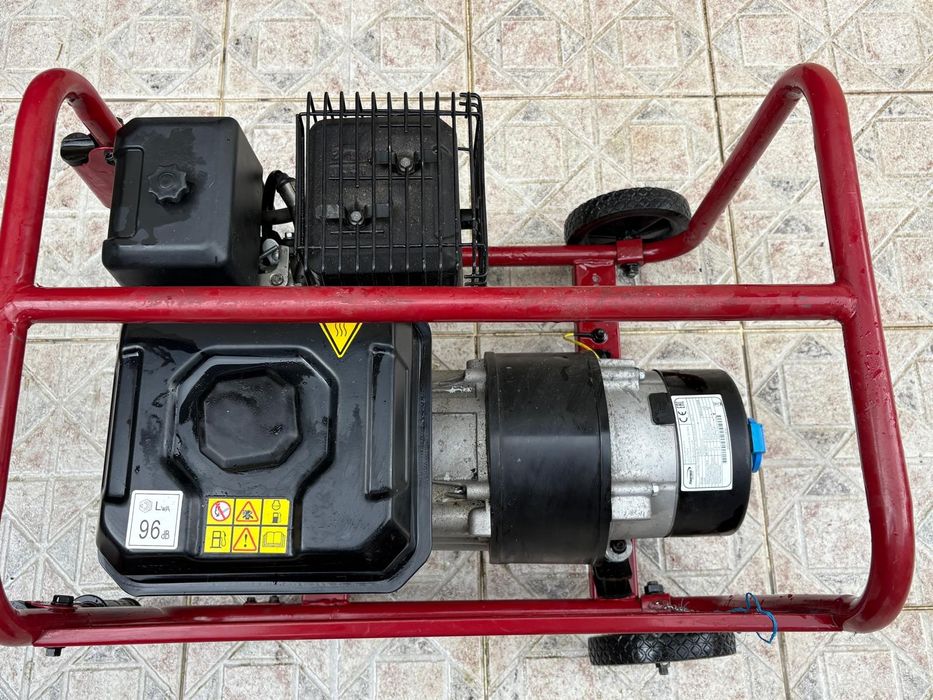 Gerador 2800w avr