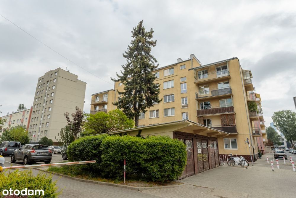 Wola | Kamienica | Parking | Komórka