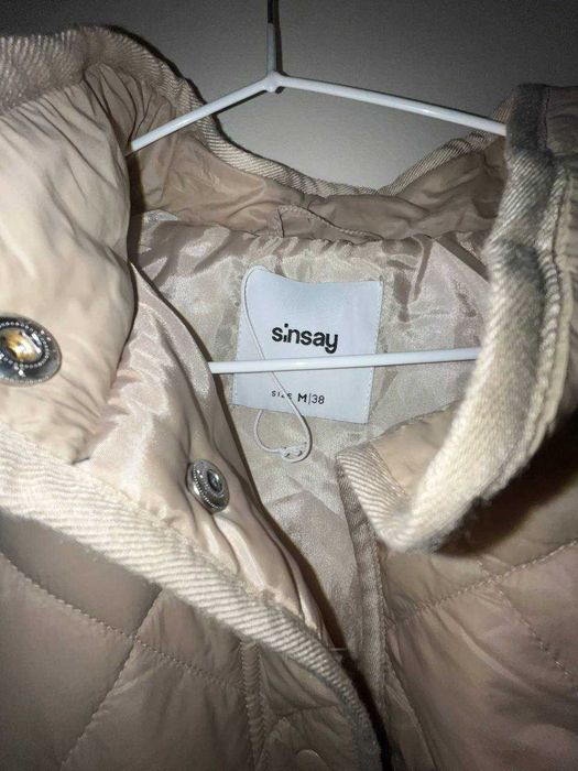 Стьобана куртка SINSAY