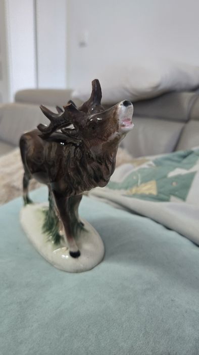 Figura jelenia zporcelanowa 1970 rok