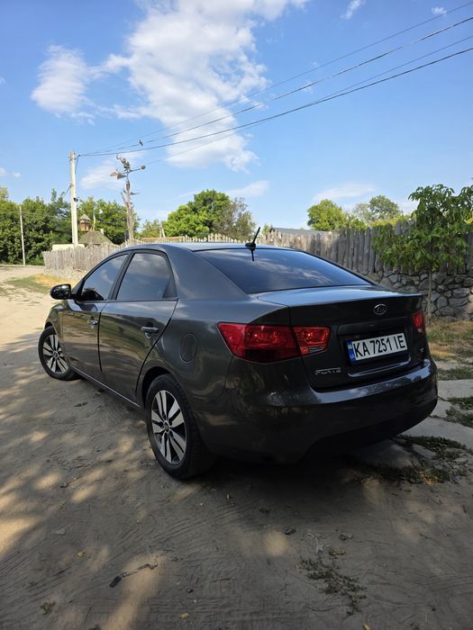 KIA Forte/Cerato 2012