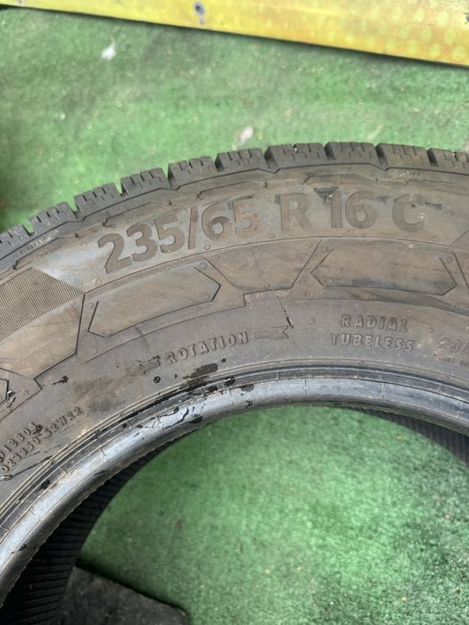 Шини Continental 235/65r16c пара зима склад б/у