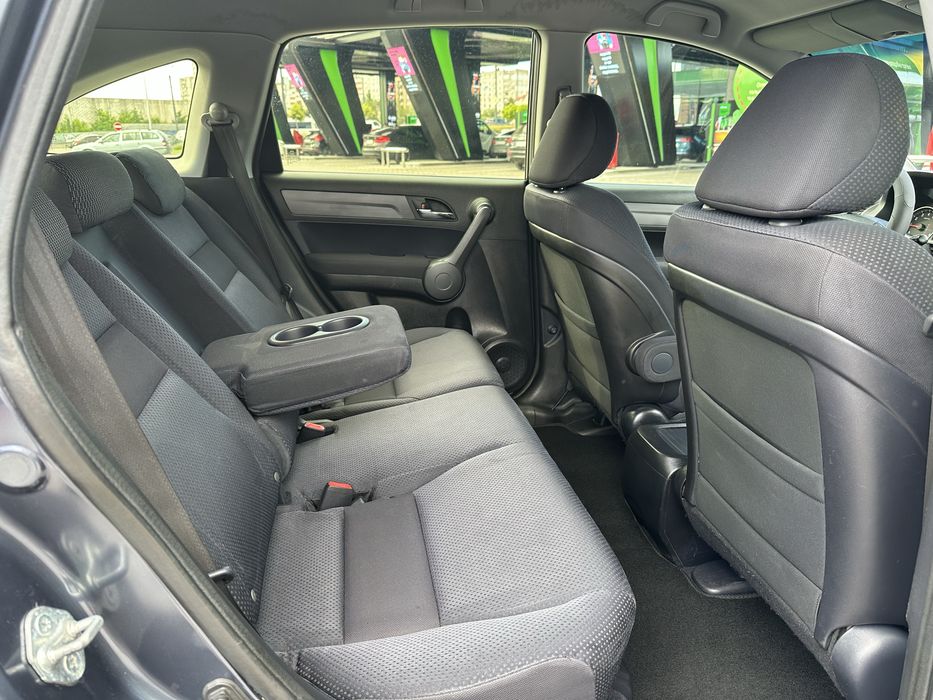Продам Honda CR-V 2008