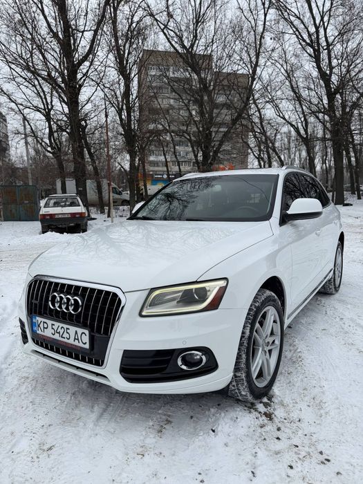Продам Audi Q5 2012