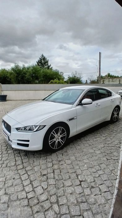 Jaguar XE 2.0 D Prestige Aut.