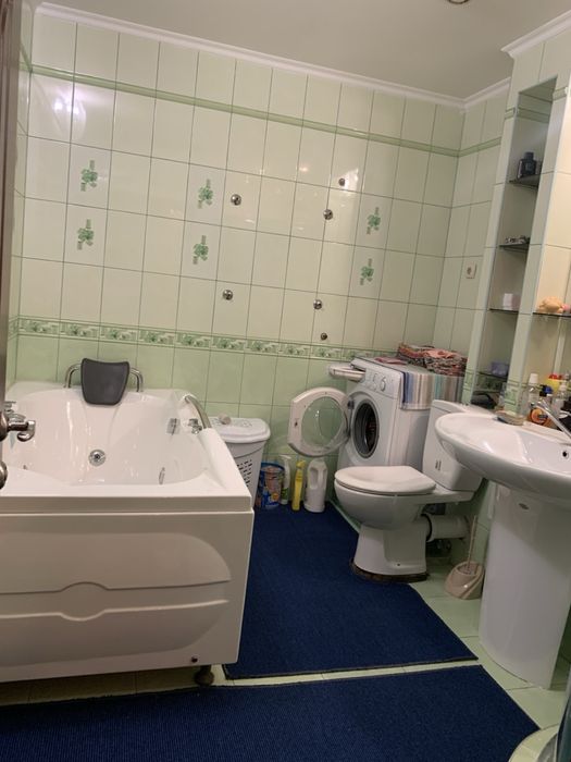 Продам 3к Шкільна 22а Петропавлівська Борщагівкa та  гараж