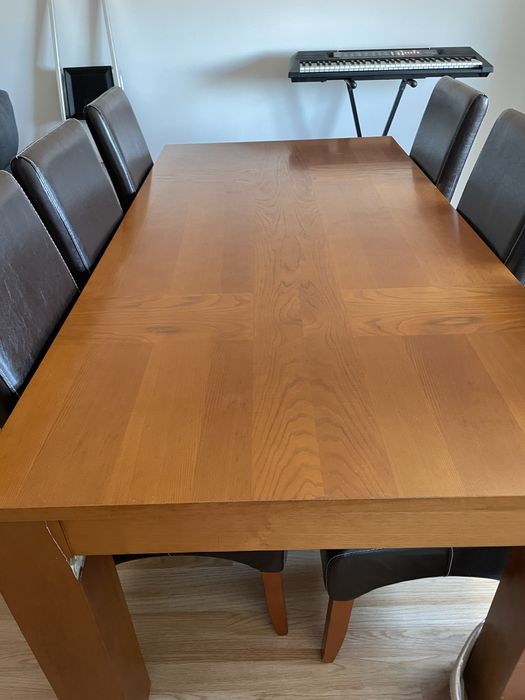 Mesa madeira com 6 cadeiras