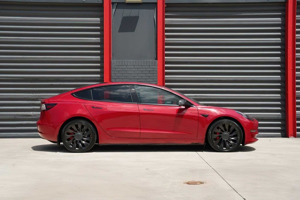 Tesla Model 3 Performance      2022