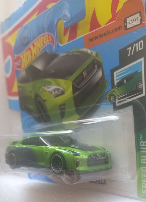 17 Nissan GT-R R35- Guaczilla hot wheels