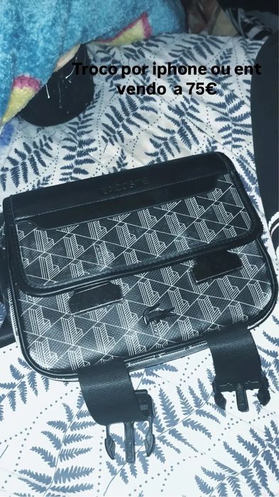 Bolsa lacoste preta