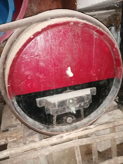 Vendo várias pipas de vinho