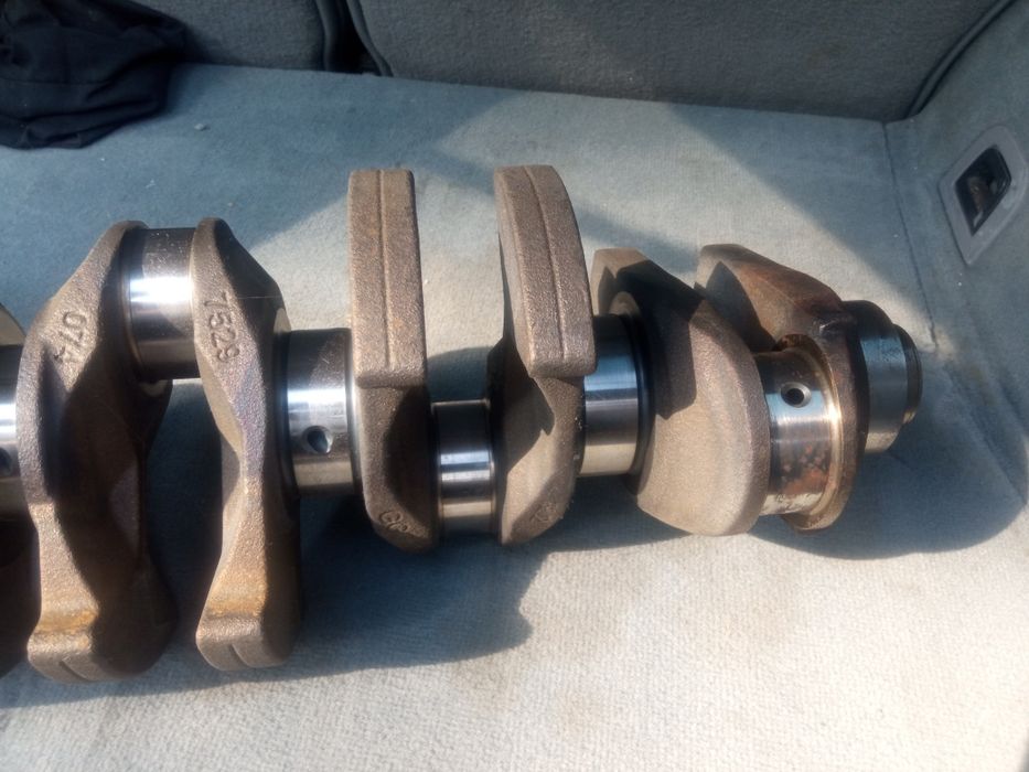 Колінвал BMW e60  n52b25