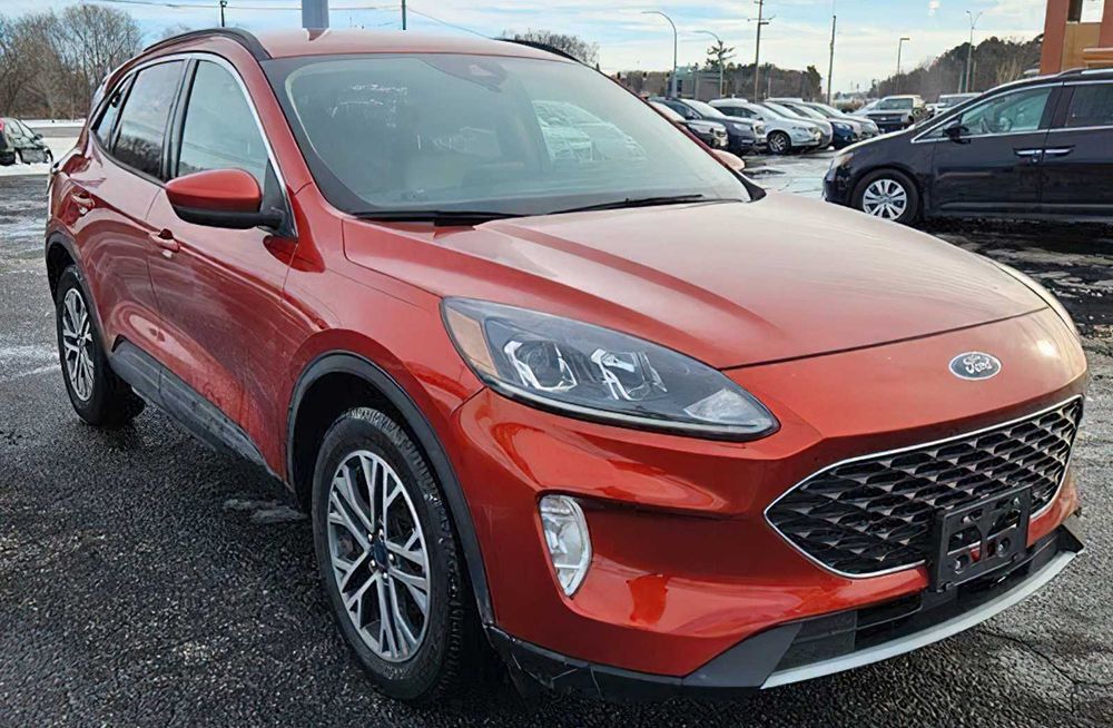 Ford Escape SEL      2020