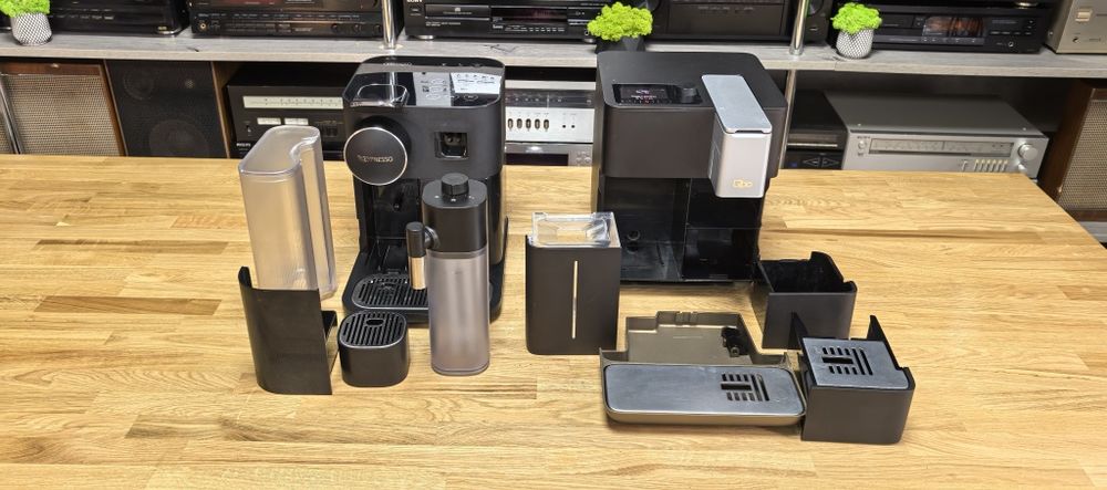 Капсульні кавоварки Delonghi Nespresso/Qbo