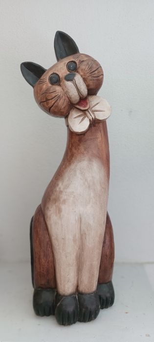 Peça única trabalhada a mão . Gato Preto