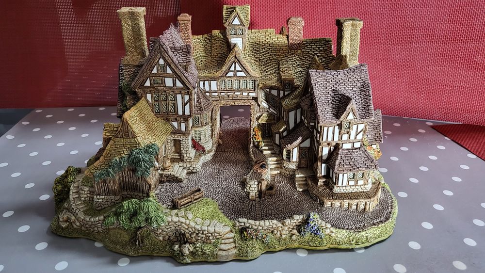 世界限定2500個　Lilliput Lane　VICTORIANA Limited to 2,500 Lilliput Lane VICTORIANA worldwide | eBay