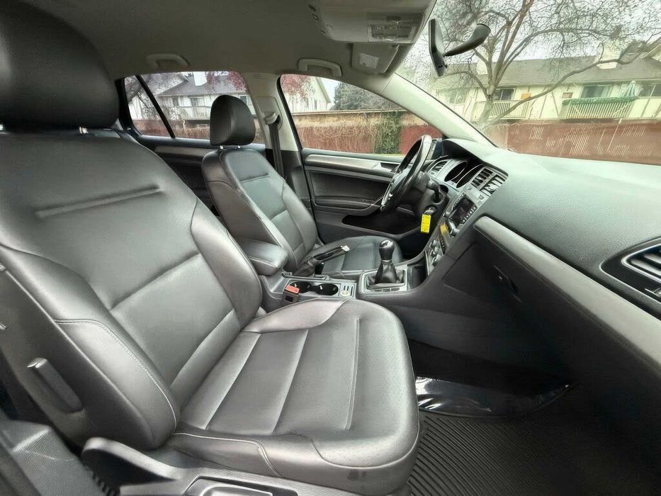 Volkswagen Golf SE      2015