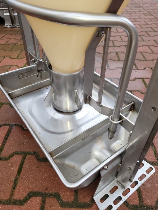 Paśnik Automat Paszowy Tubomat na mokro Warchlak - Tucznik Pork Feeder