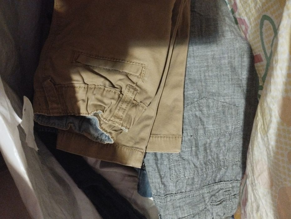 Віддам багато речей на  хлопчика