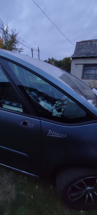 Разбираю citroen c4 picasso 2,0hdi 2007г