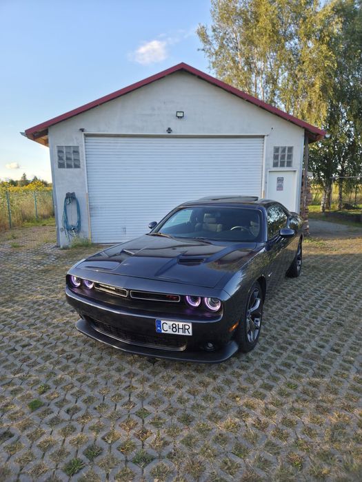 Dodge Challenger