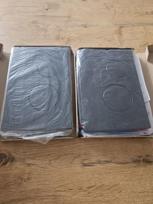 Przycisk  spłukujący do stelaża czarny Circle Ravak