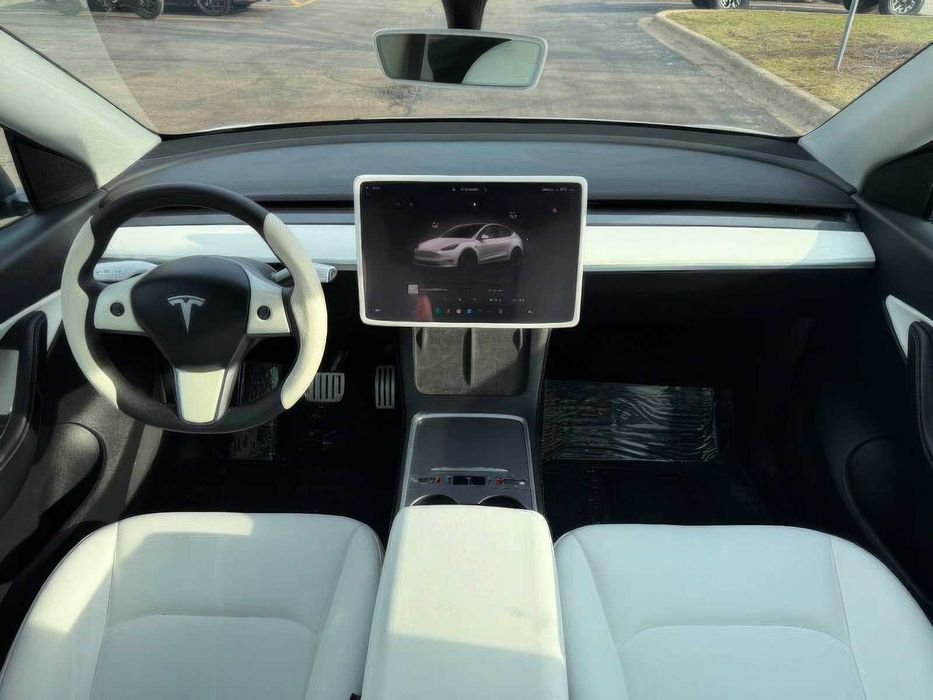 Tesla Model Y Performance      2022