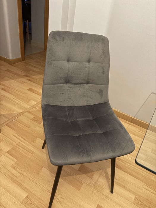 Conjunto de sofá + mesa + 6 cadeiras