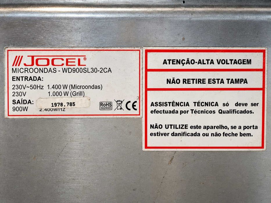 Micro-ondas com Grill – Grande Capacidade